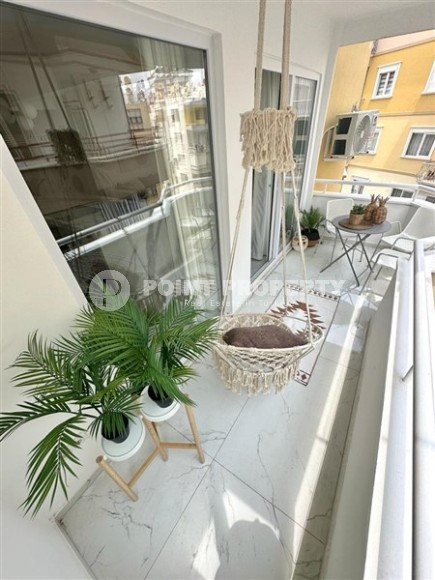 Stylish apartment with a new designer renovation 850 meters from the sea, in the center of Alanya-id-7208-photo-14