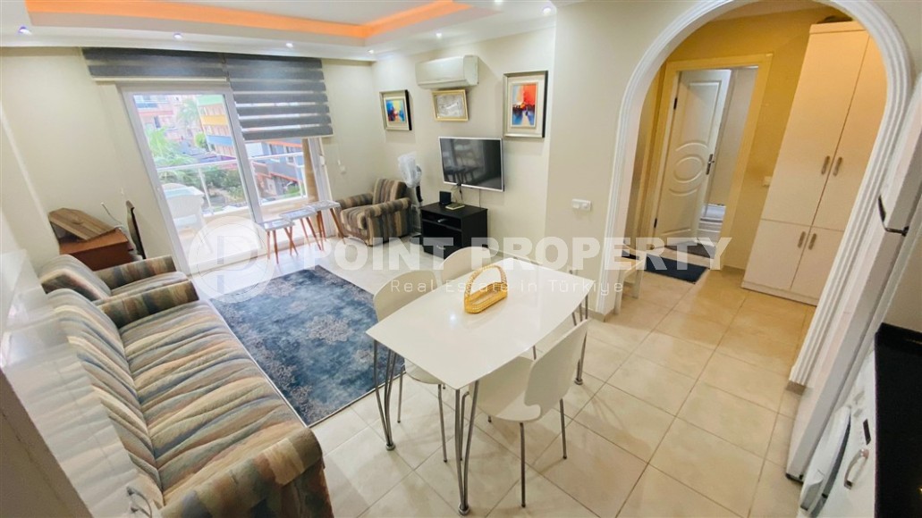 Comfortable furnished 1+1 apartment 300 meters from the sea, in the center of Mahmutlar-id-7209-photo-1