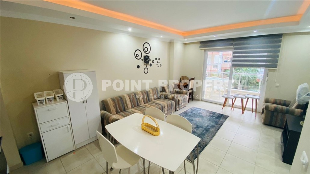 Comfortable furnished 1+1 apartment 300 meters from the sea, in the center of Mahmutlar-id-7209-photo-2