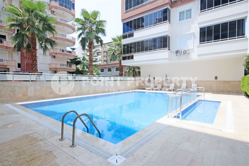 Comfortable furnished 1+1 apartment 300 meters from the sea, in the center of Mahmutlar-id-7209-photo-12