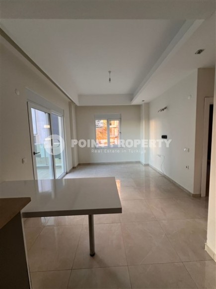 New apartment with fine finishing on the 1st floor in a residential complex, commissioned in 2022-id-7210-photo-2