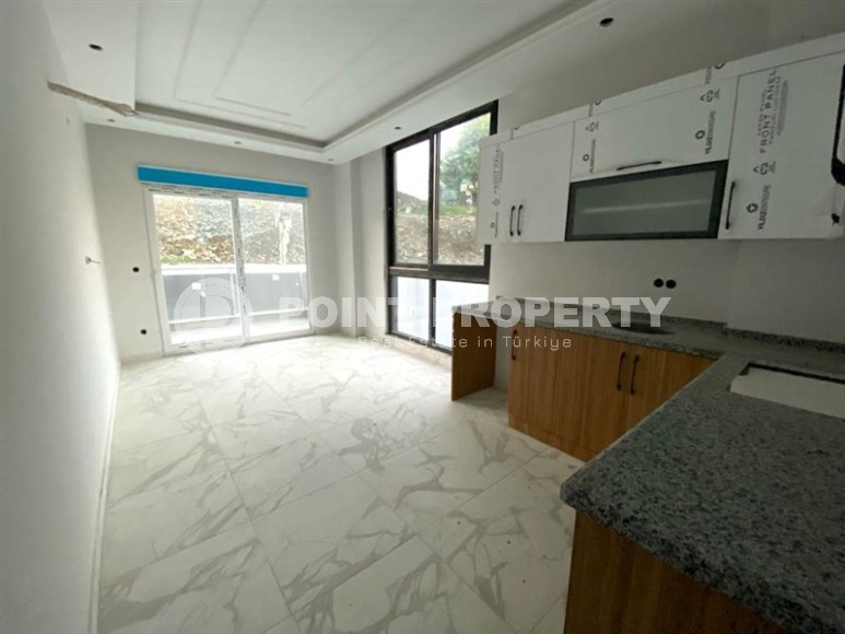 Новая квартира с чистовой отделкой в комфортабельном жилом комплексе, в 800 метрах от моря-id-7214-фото-3