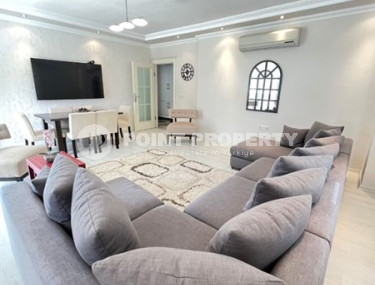 Furnished three-room apartment, 130m², in a cozy complex with a swimming pool, in the center of Alanya-id-1561-photo-2