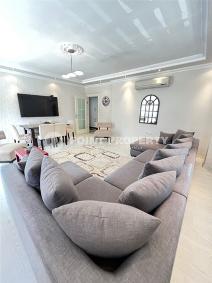 Furnished three-room apartment, 130m², in a cozy complex with a swimming pool, in the center of Alanya-id-1561-photo-2