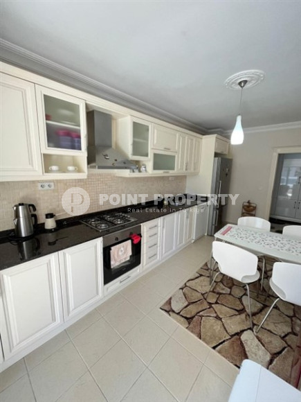 Furnished three-room apartment, 130m², in a cozy complex with a swimming pool, in the center of Alanya-id-1561-photo-5