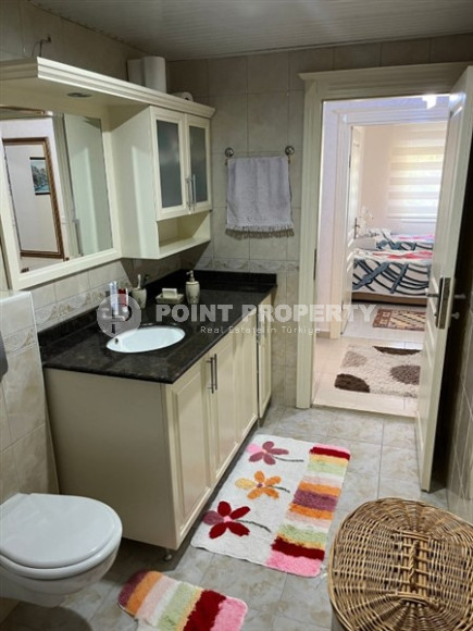Furnished three-room apartment, 130m², in a cozy complex with a swimming pool, in the center of Alanya-id-1561-photo-10