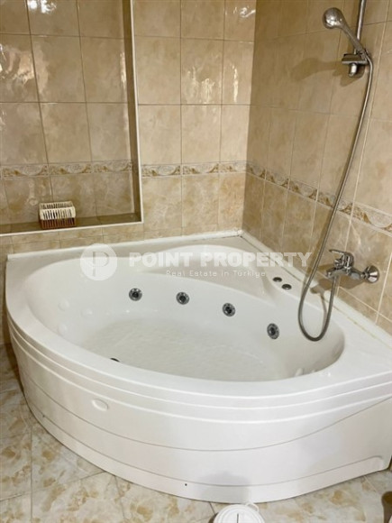 Furnished three-room apartment, 130m², in a cozy complex with a swimming pool, in the center of Alanya-id-1561-photo-16