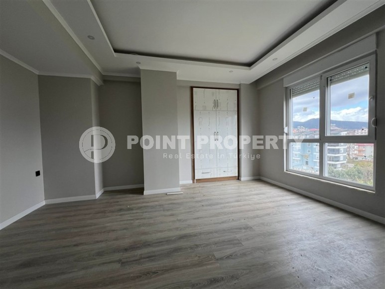 Двухуровневая квартира с качественной чистовой отделкой, на 4-м этаже с мансардой в новой резиденции в двух километрах от моря-id-7224-фото-7