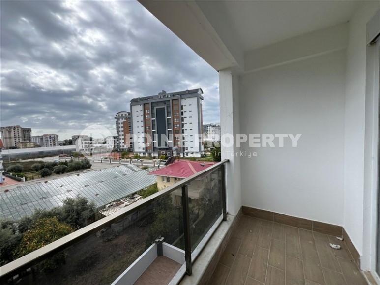 Двухуровневая квартира с качественной чистовой отделкой, на 4-м этаже с мансардой в новой резиденции в двух километрах от моря-id-7224-фото-17