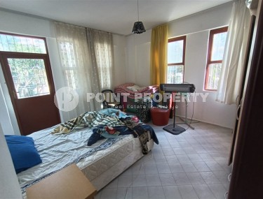 Spacious apartment 2+1, with a total area of 130 m2, on the 1st floor in a building built in 2003-id-7226-photo-5