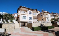 Detached two-storey villa with sea views, 650 meters from the luxurious sandy beach and promenade-id-7228-photo-1