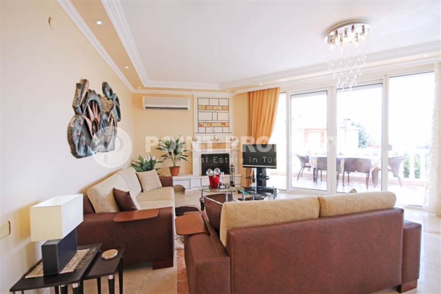 Detached two-storey villa with sea views, 650 meters from the luxurious sandy beach and promenade-id-7228-photo-3