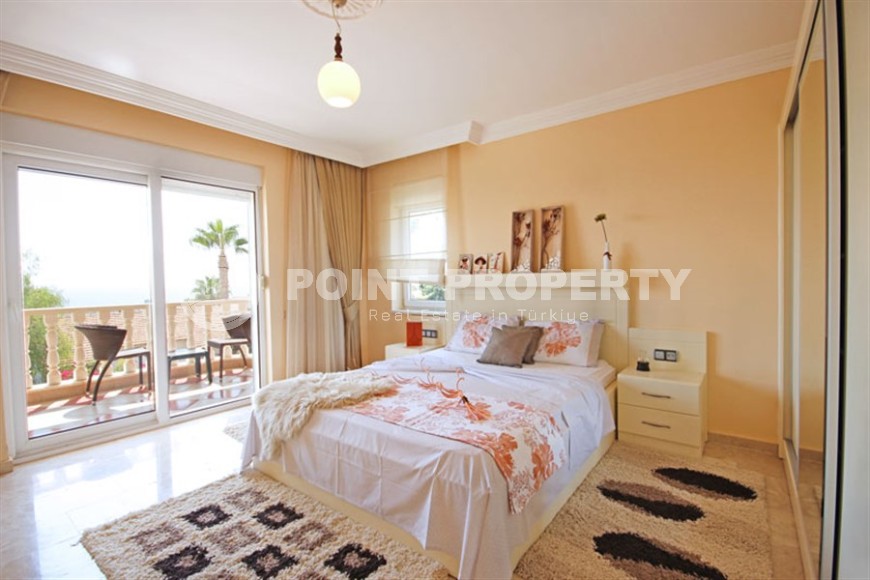 Detached two-storey villa with sea views, 650 meters from the luxurious sandy beach and promenade-id-7228-photo-7