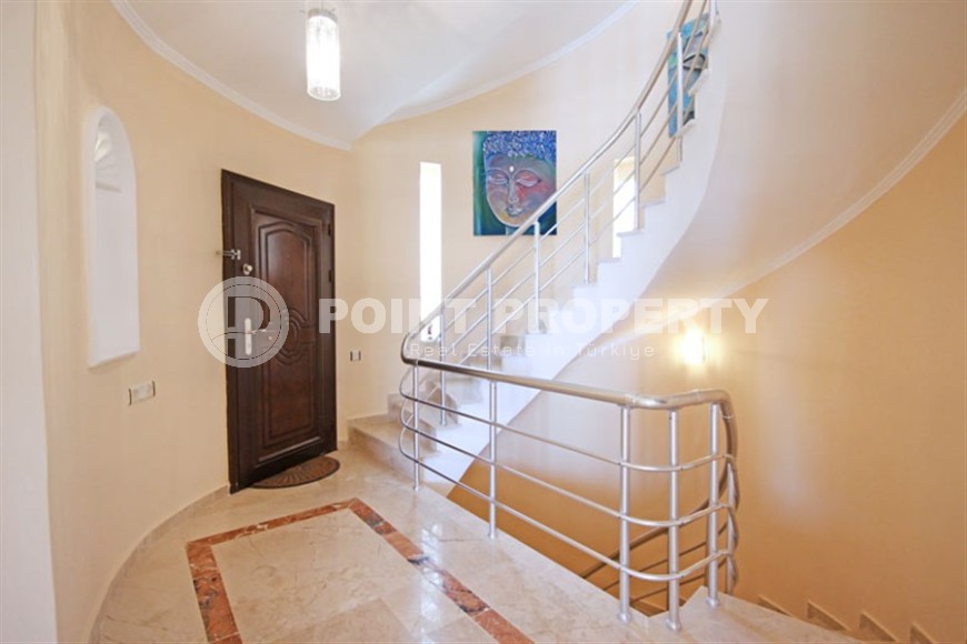 Detached two-storey villa with sea views, 650 meters from the luxurious sandy beach and promenade-id-7228-photo-10