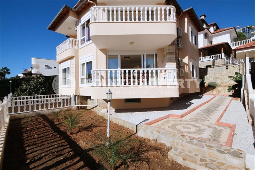 Detached two-storey villa with sea views, 650 meters from the luxurious sandy beach and promenade-id-7228-photo-26