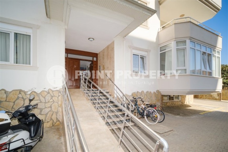 Просторная квартира 110 м2 с мебелью и ремонтом, в центре Аланьи, 500 метров от моря-id-2715-фото-16