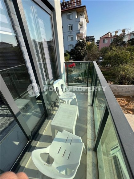 Доступная по цене квартира с современным дизайном, мебелью и бытовой техникой, в двух километрах от моря-id-7229-фото-7