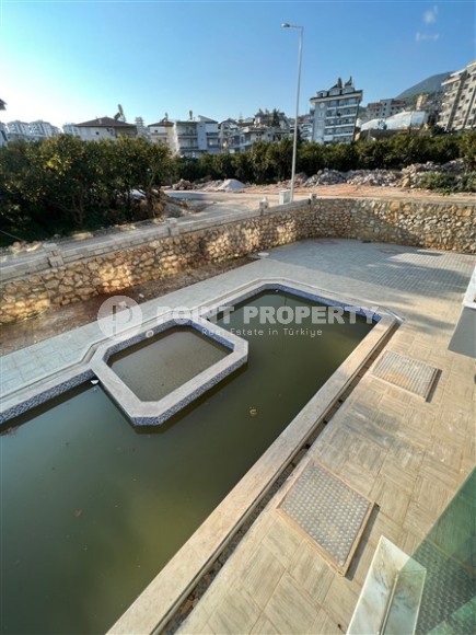 Доступная по цене квартира с современным дизайном, мебелью и бытовой техникой, в двух километрах от моря-id-7229-фото-8