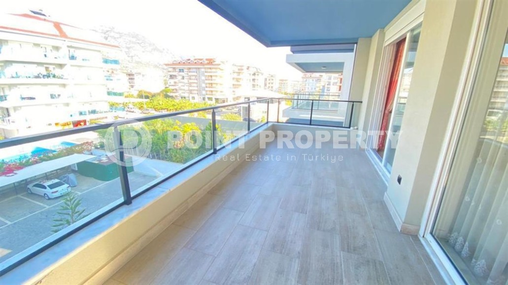 Bright, atmospheric apartment on the first line from the sea, in the center of the prestigious area of Alanya - Kestel-id-7231-photo-7