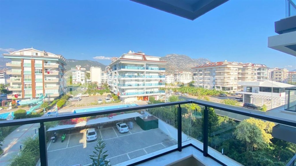 Bright, atmospheric apartment on the first line from the sea, in the center of the prestigious area of Alanya - Kestel-id-7231-photo-10