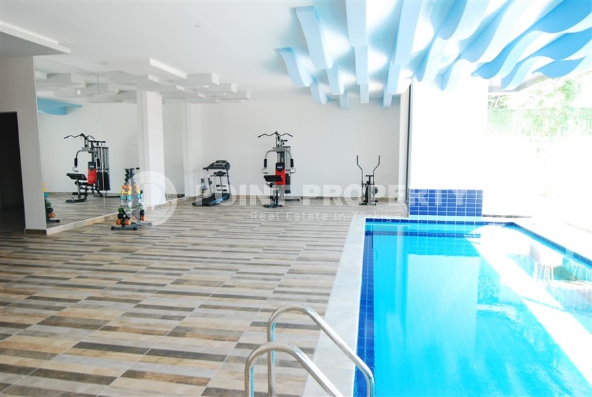 Bright, atmospheric apartment on the first line from the sea, in the center of the prestigious area of Alanya - Kestel-id-7231-photo-11