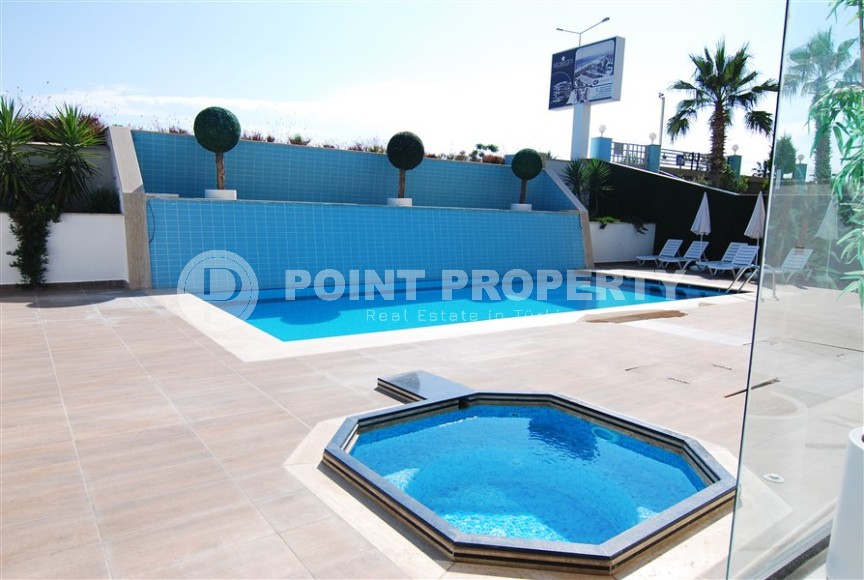 Bright, atmospheric apartment on the first line from the sea, in the center of the prestigious area of Alanya - Kestel-id-7231-photo-12