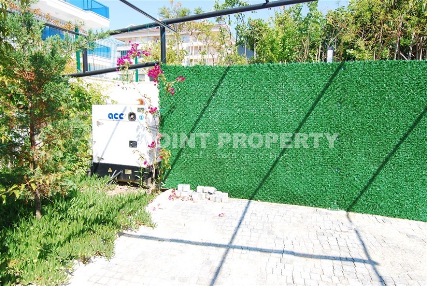 Bright, atmospheric apartment on the first line from the sea, in the center of the prestigious area of Alanya - Kestel-id-7231-photo-15