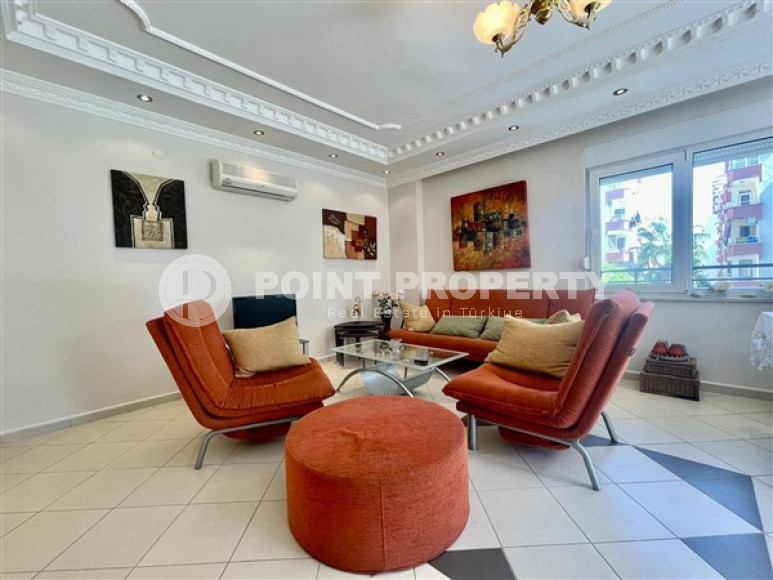Large apartment of 110 m2 with two bedrooms, near the Tuesday market in Mahmutlar.-id-1562-photo-2