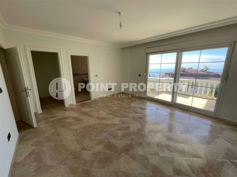 Spacious three-storey twin villa, with a total area of 250 m2, in the prestigious area of Alanya - Bektas-id-7235-photo-6