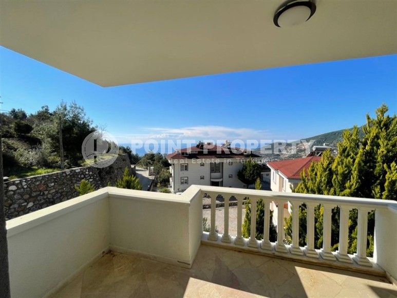 Spacious three-storey twin villa, with a total area of 250 m2, in the prestigious area of Alanya - Bektas-id-7235-photo-20