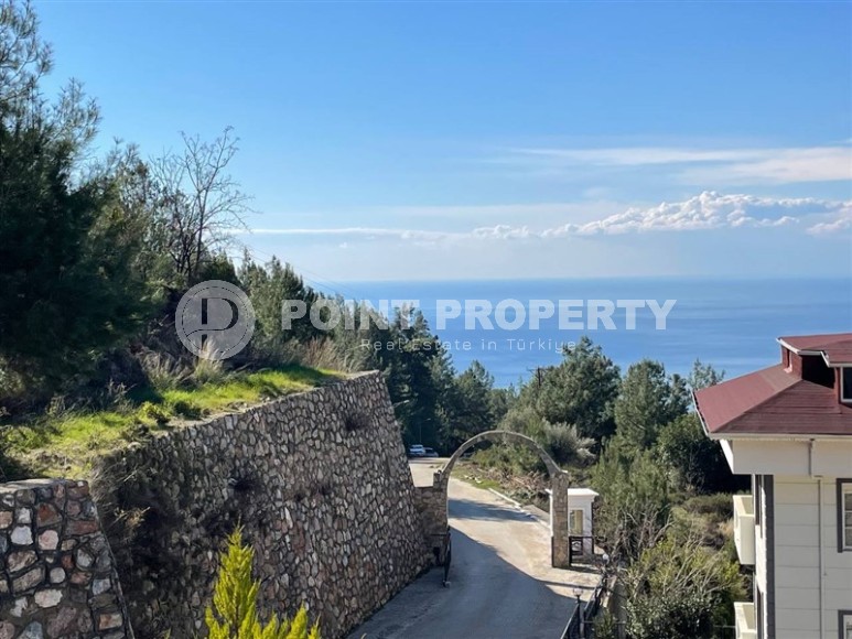 Просторная трехэтажная вилла-близнец, общей площадью 250 м2, в престижном районе Аланьи - Бекташ-id-7235-фото-22