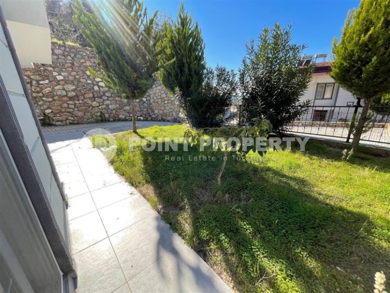 Просторная трехэтажная вилла-близнец, общей площадью 250 м2, в престижном районе Аланьи - Бекташ-id-7235-фото-25