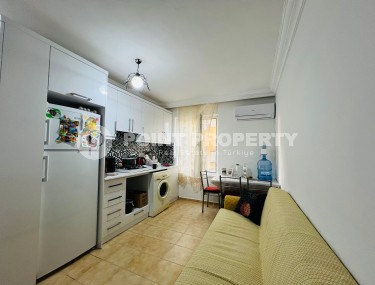 Недорогая меблированная квартира с отдельной кухней, на 2-м этаже в доме 2007 года постройки-id-7240-фото-2