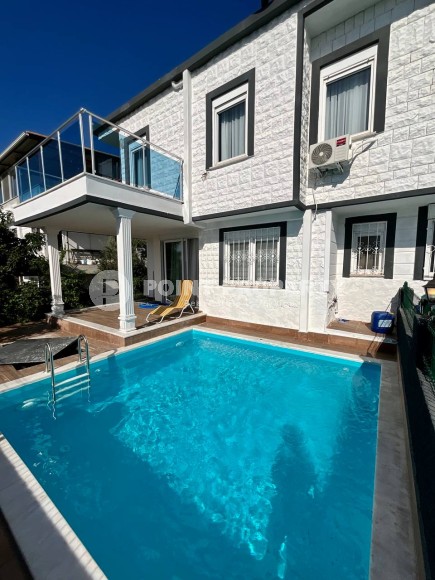 Двухэтажная вилла-близнец, с планировкой 3+1, в зеленом, экологически чистом районе Аланьи - Тюрклер-id-7241-фото-1