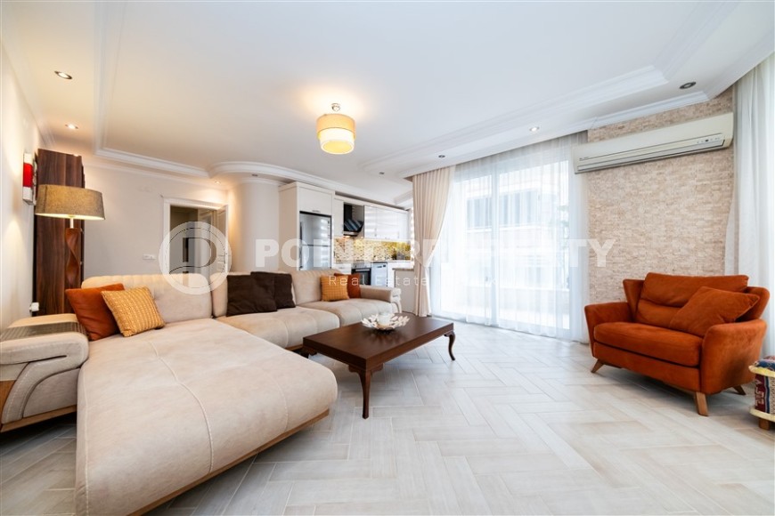 Просторная квартира 2+1 с качественным ремонтом и современным дизайном, в 50 метрах от моря, в центре района Махмутлар-id-7246-фото-1