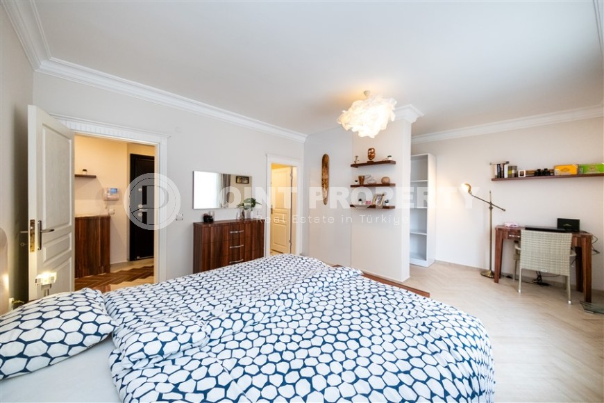 Просторная квартира 2+1 с качественным ремонтом и современным дизайном, в 50 метрах от моря, в центре района Махмутлар-id-7246-фото-12