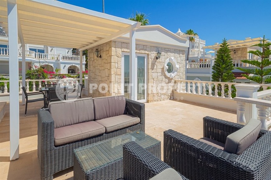 Atmospheric three-storey villa with panoramic sea views, in a picturesque, ecologically clean area of Alanya - Konakli-id-7247-photo-8