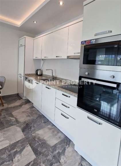 Ready-to-move-in 1+1 apartment with furniture and household appliances, in the center of the modern area of Alanya - Mahmutlar-id-7250-photo-5