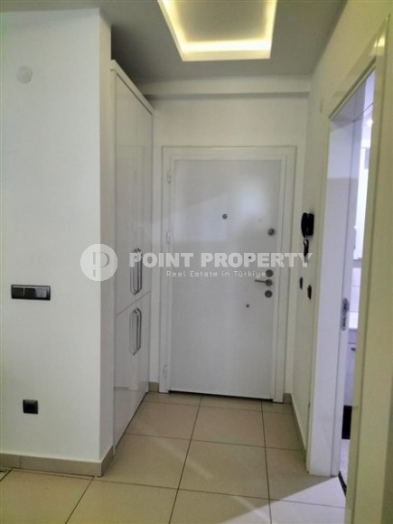 Комфортабельная современная квартира с панорамным застекленным балконом, на 7-м этаже в жилом комплексе 2015 года постройки-id-7254-фото-6