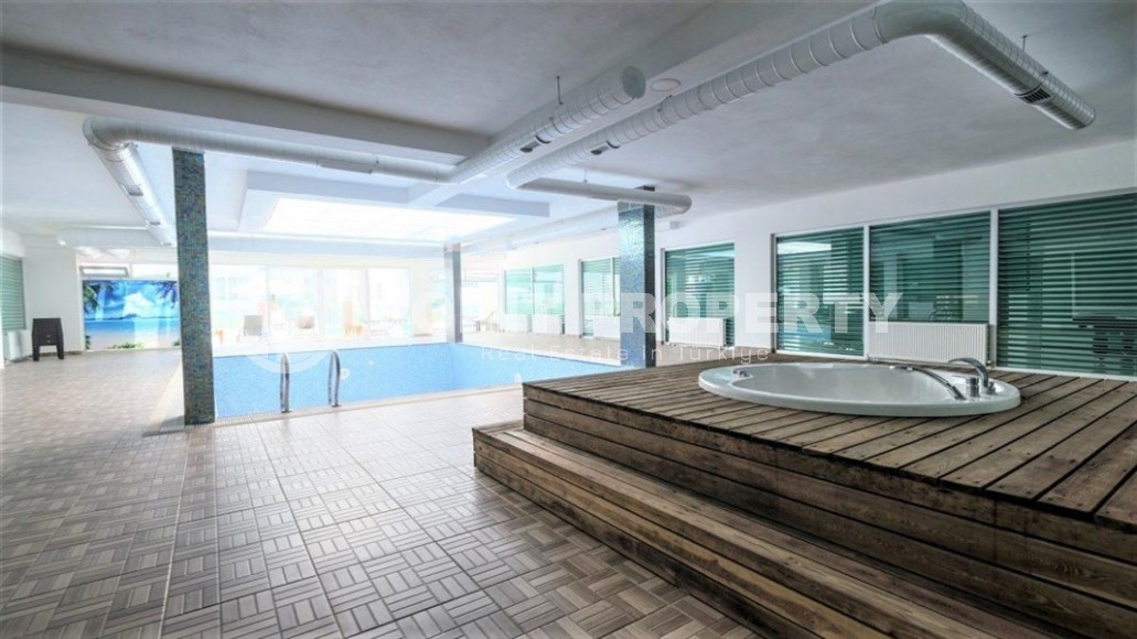 Комфортабельная современная квартира с панорамным застекленным балконом, на 7-м этаже в жилом комплексе 2015 года постройки-id-7254-фото-14