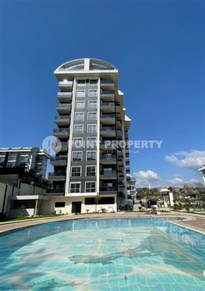 Compact apartment 1+1, on the 1st floor in a residential complex at the final stage of construction, in the Avsallar area-id-6566-photo-1