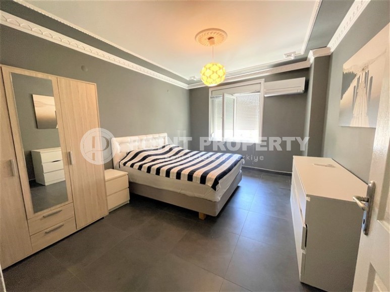 Комфортабельная квартира с мебелью и бытовой техникой в 650 метрах от моря, в центре района Тосмур-id-7265-фото-4