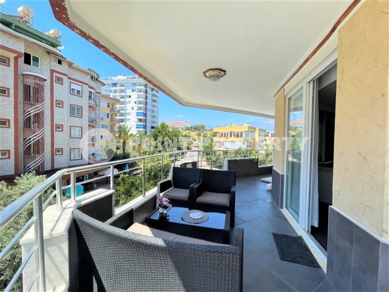 Комфортабельная квартира с мебелью и бытовой техникой в 650 метрах от моря, в центре района Тосмур-id-7265-фото-11