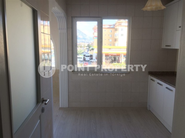 Выгодное предложение - доступная по цене квартира с отличной локацией в 600 метрах от моря, в центре Аланьи-id-7267-фото-3