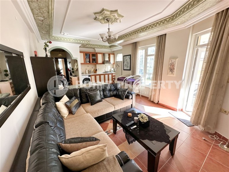 Выгодное предложение - доступная по цене квартира 2+1, с мебелью и бытовой техникой, в центре популярного Средиземноморского курорта - Аланья-id-7271-фото-2