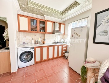 Выгодное предложение - доступная по цене квартира 2+1, с мебелью и бытовой техникой, в центре популярного Средиземноморского курорта - Аланья-id-7271-фото-4