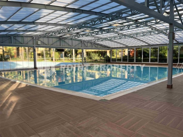 Apartment with a luxurious location on the first line from the sea, a few minutes walk from the center of Alanya-id-7272-photo-16