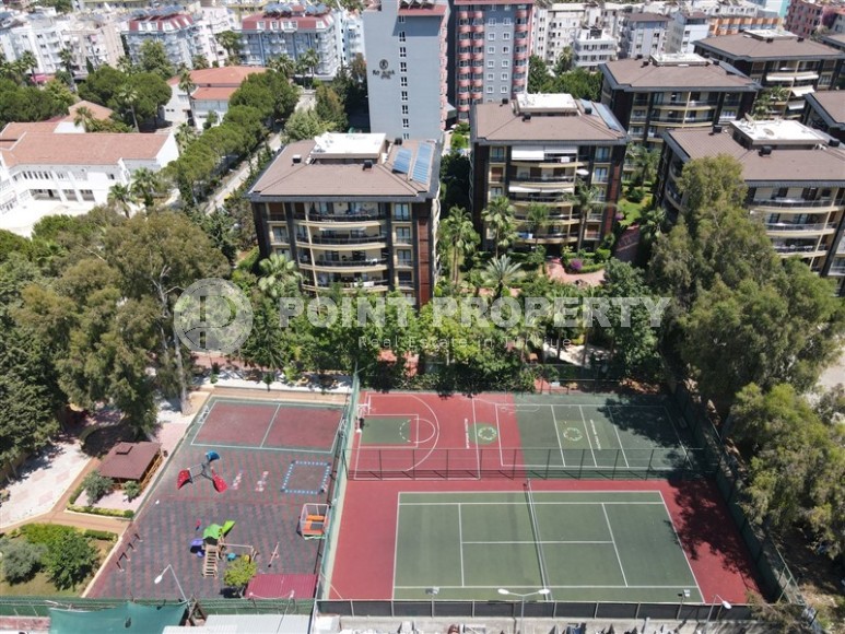 Apartment with a luxurious location on the first line from the sea, a few minutes walk from the center of Alanya-id-7272-photo-20