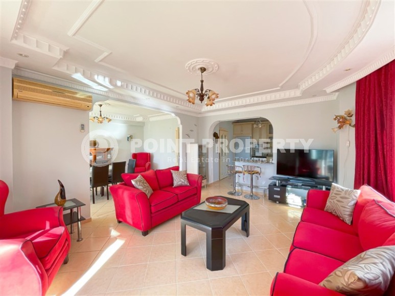 Panoramic two-level apartment with sea and mountain views, in the center of the popular area of Alanya - Lower Oba-id-7278-photo-1