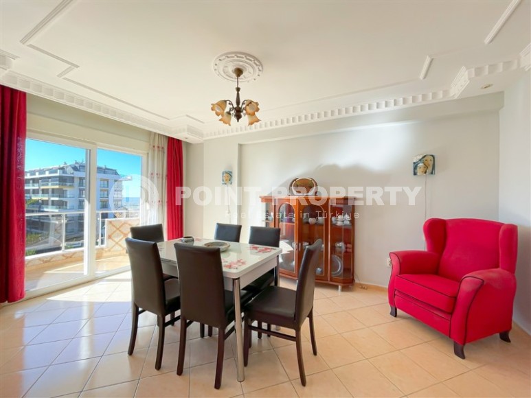 Панорамная двухуровневая квартира с видом на море и горы, в центре популярного района Аланьи - Нижняя Оба-id-7278-фото-3